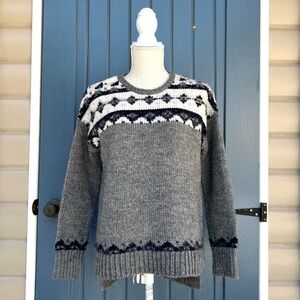 Loft gray fair isle sweater. Long sleeve crew neck Women’s Size MP